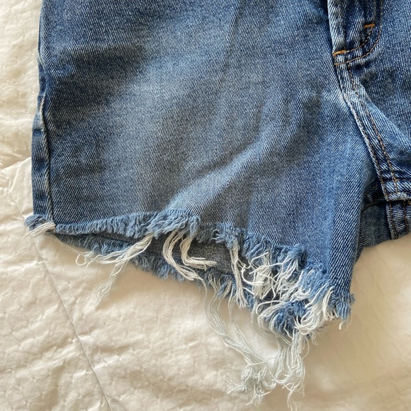 Vintage Tommy Jeans shorts - Picture 8 of 8